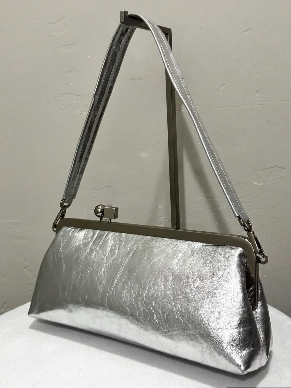 Silver Wrinkled Leather Handmade Unique Kisslock Frame Bag, Large Size Clutch